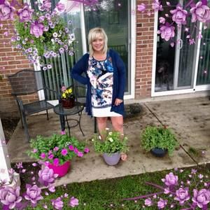 Meet your Posher, Laura